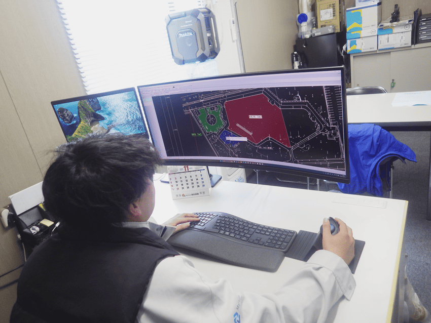 「A納図 [A-NOTE]」を業務で使用している様子