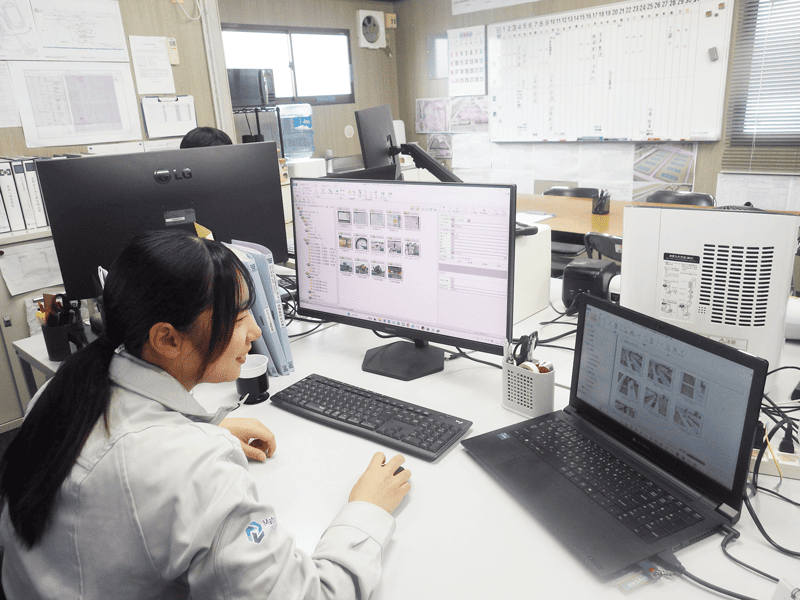 「写管屋」を業務で使用している様子