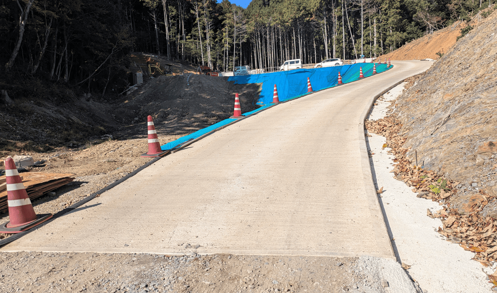 実際の現場（仮設道路）