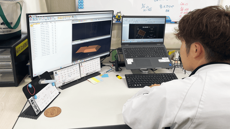 計測した現況データを「SiTECH 3D」で取込み