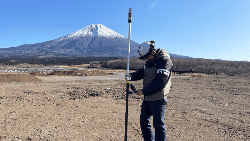 現地で快測ナビから線形を作成し、変化点で横断観測01